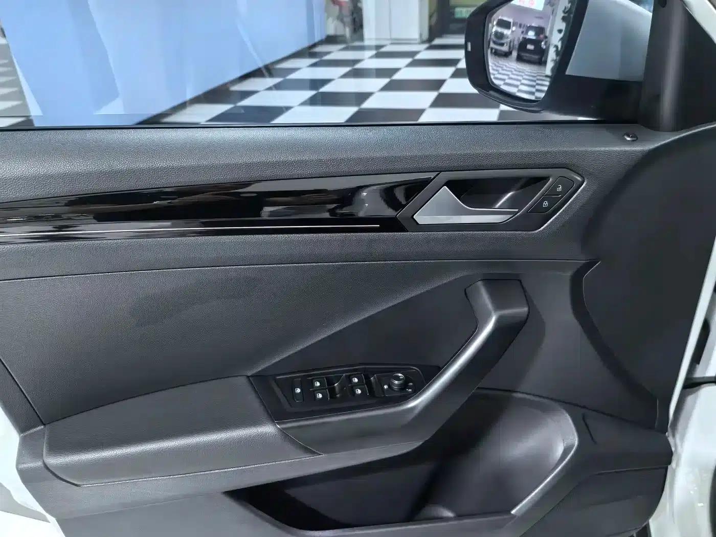 T-ROC 2022 280TSI DSG 2WD Comfort Plus — миниатюра 19