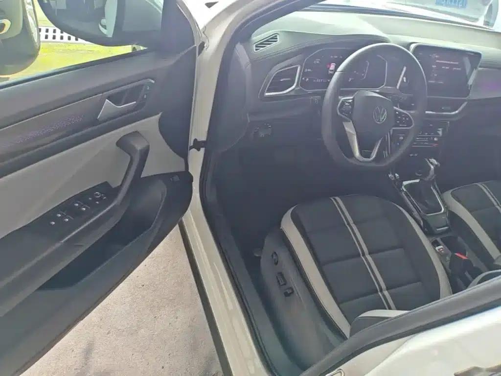 2025 T-ROC Facelift 300TSI DSG 2WD Chenguang Edition — миниатюра 16