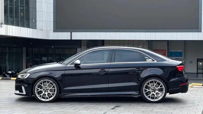 Audi RS 3 2017 RS 3 2.5T Limousine — миниатюра 3