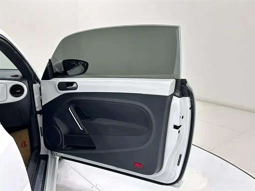 2015 Volkswagen Beetle 180TSI — миниатюра 15