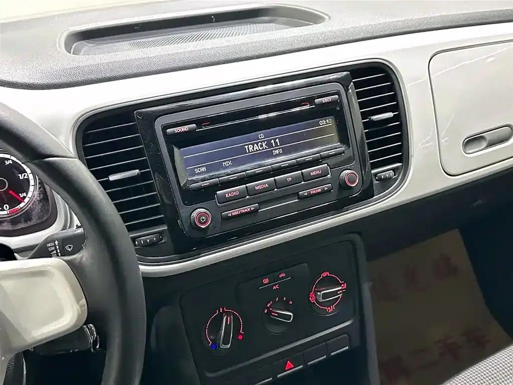 2015 Volkswagen Beetle 180TSI — миниатюра 17