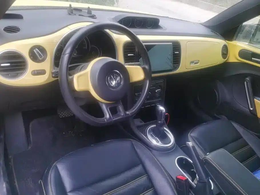 2013 Volkswagen Beetle 1.4TSI Comfort — миниатюра 12