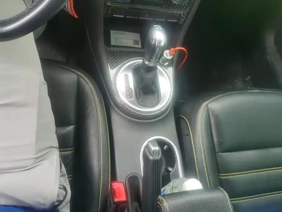 2013 Volkswagen Beetle 1.4TSI Comfort — миниатюра 16