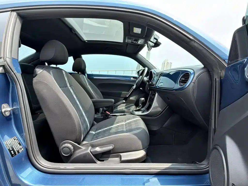 2018 Volkswagen Beetle 280TSI Pleasure Edition — миниатюра 8