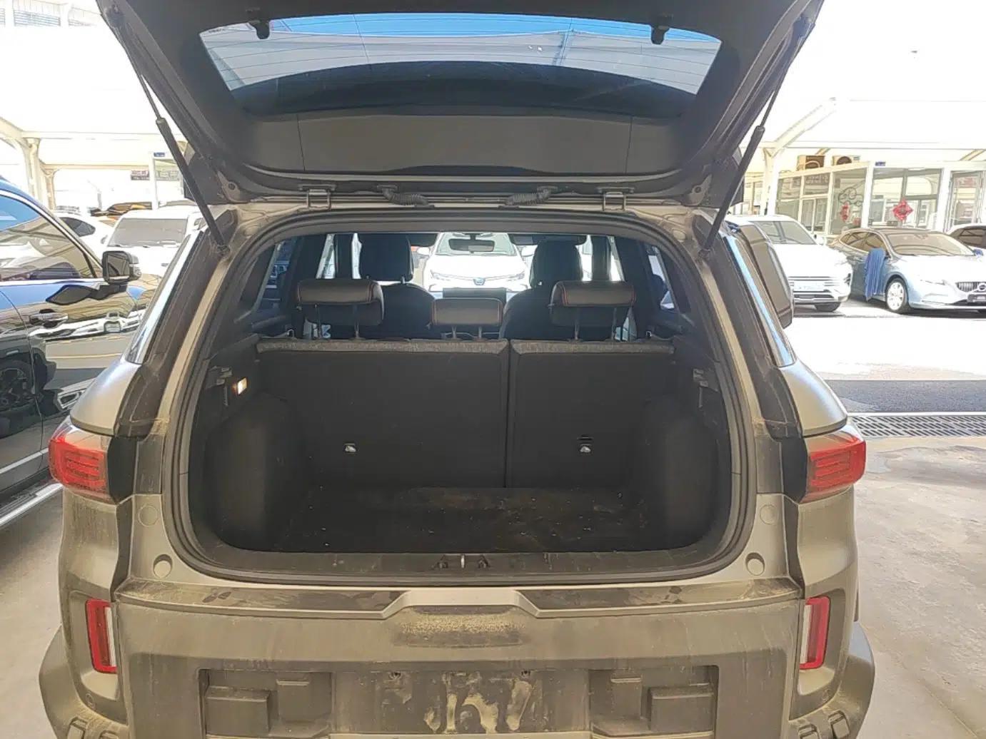 Geely Auto Cowboy 2025 1.5TD Trendy Play Edition — миниатюра 22