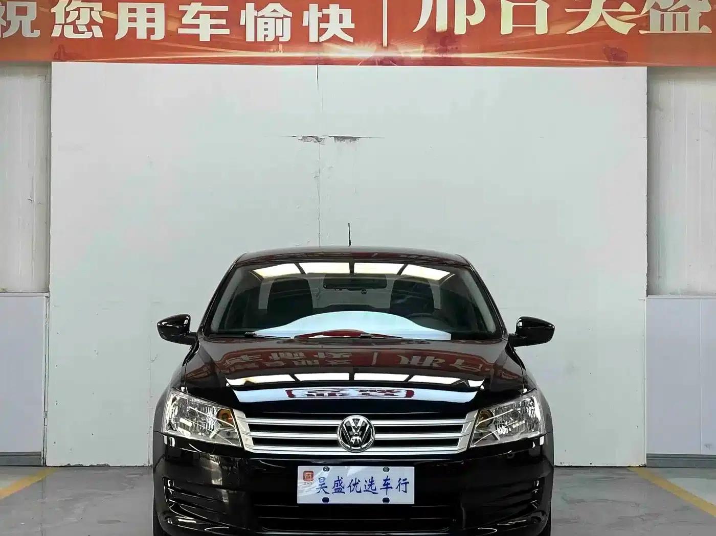 Santana 2015 1.6L Manual Fashion Edition — миниатюра 2