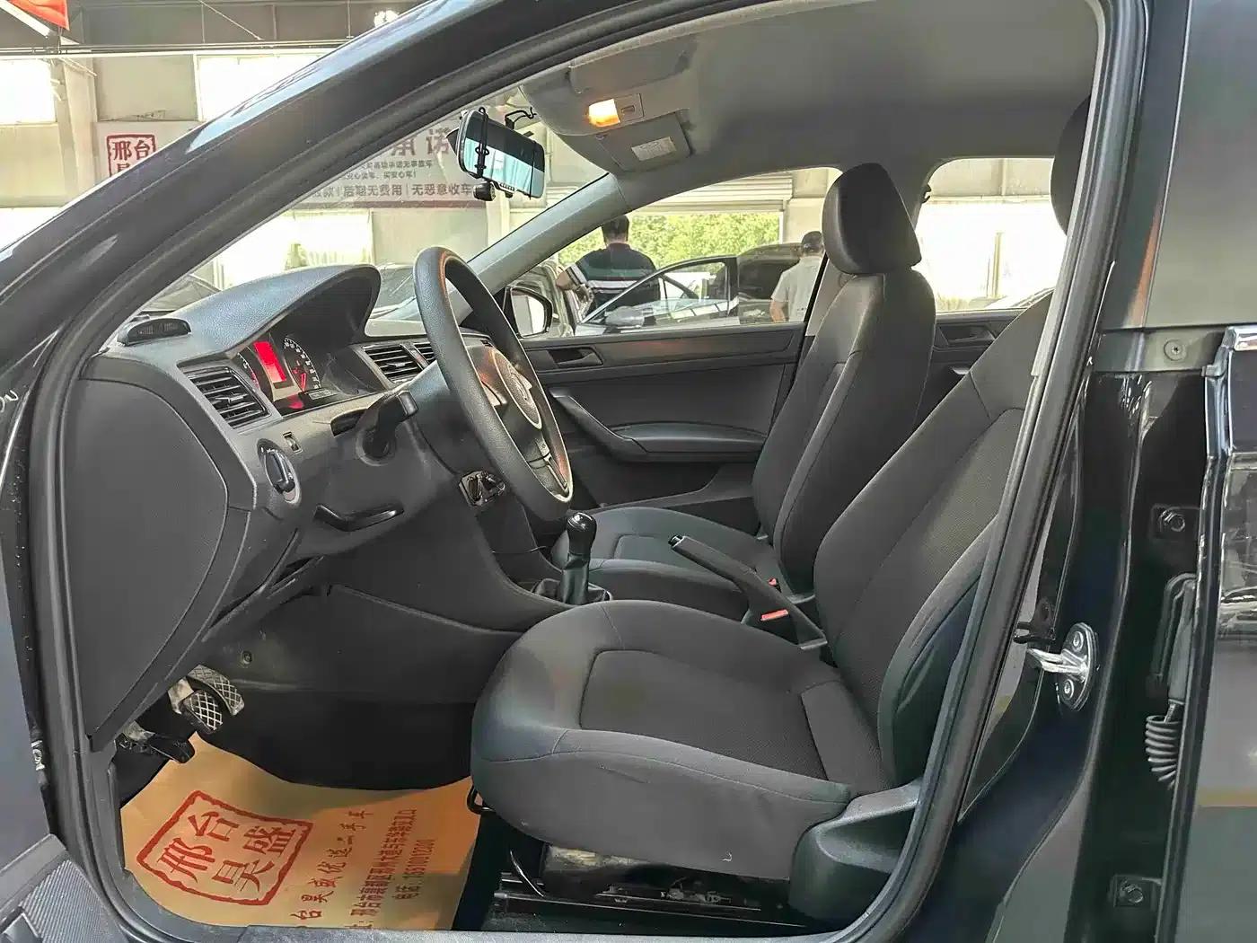Santana 2015 1.6L Manual Fashion Edition — миниатюра 12