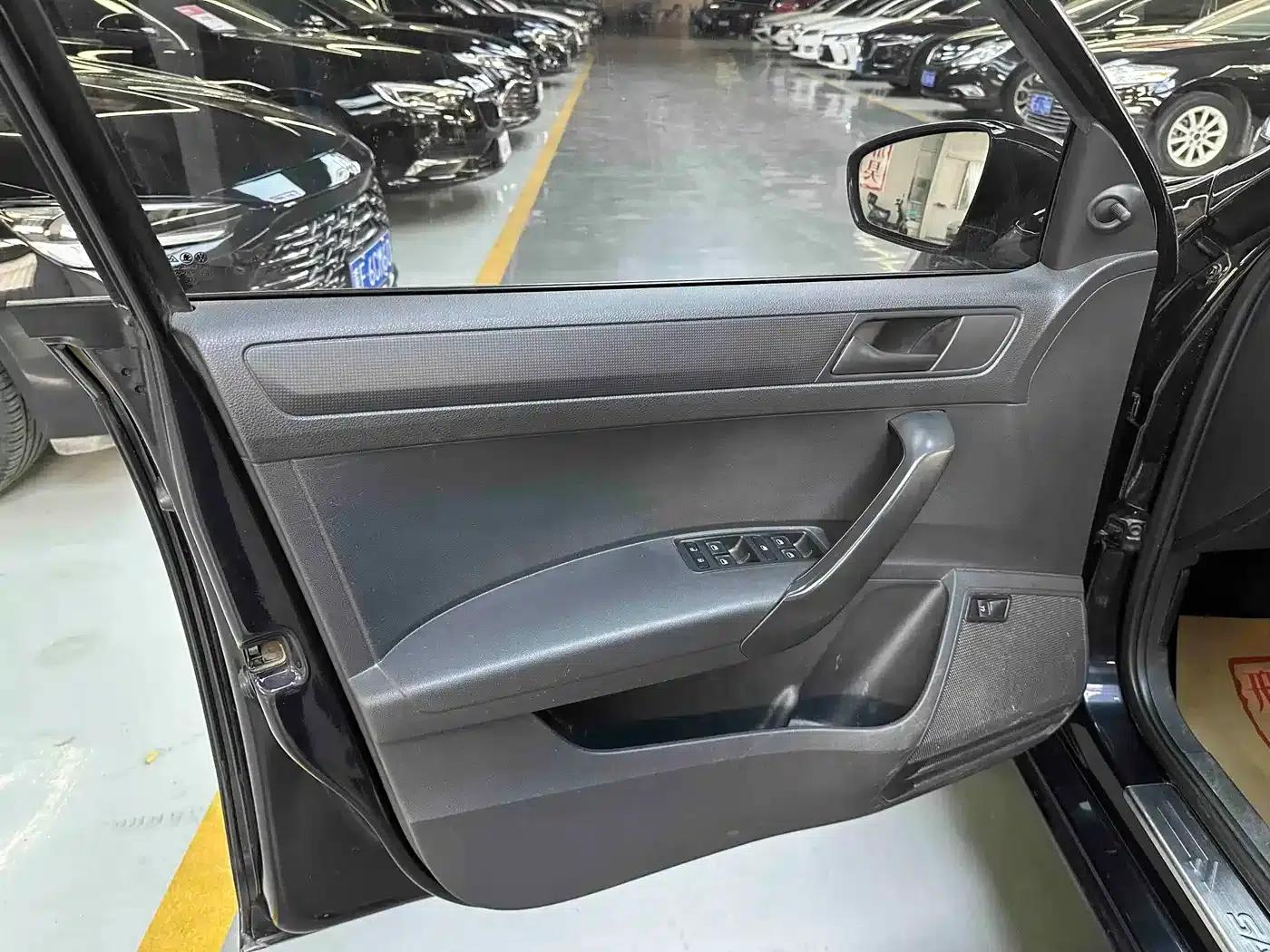 Santana 2015 1.6L Manual Fashion Edition — миниатюра 16