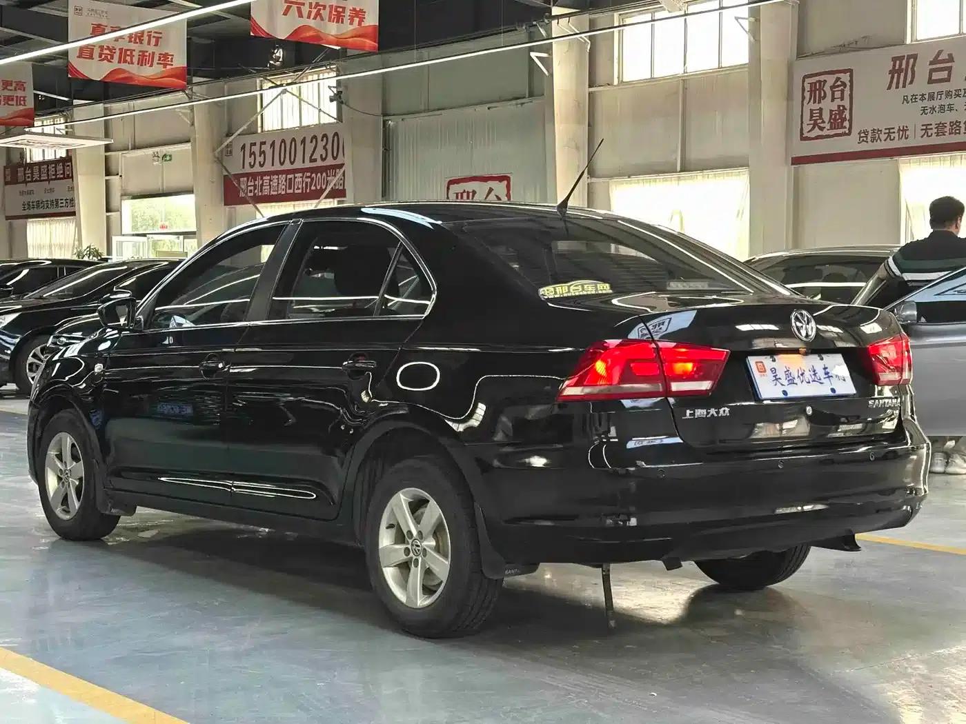 Santana 2015 1.6L Manual Fashion Edition — миниатюра 5