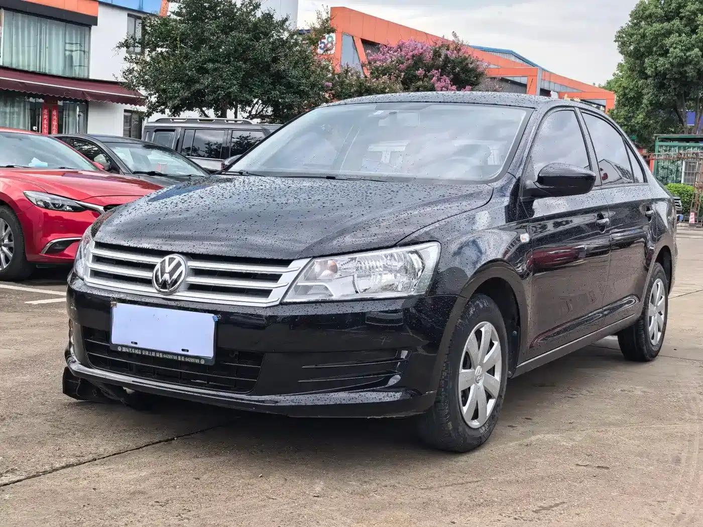 Santana 2015 1.6L Manual Fashion Edition — миниатюра 1