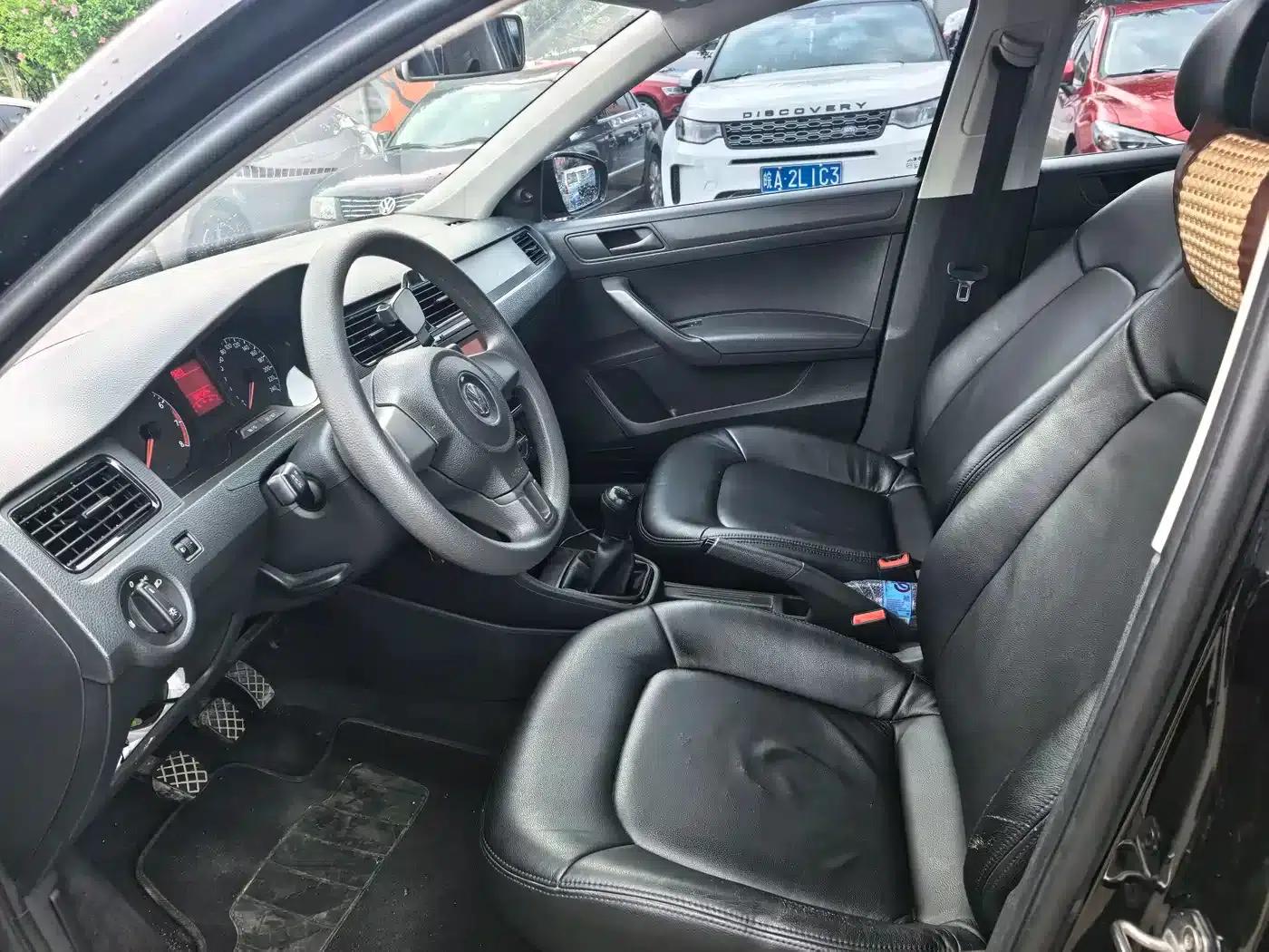 Santana 2015 1.6L Manual Fashion Edition — миниатюра 3