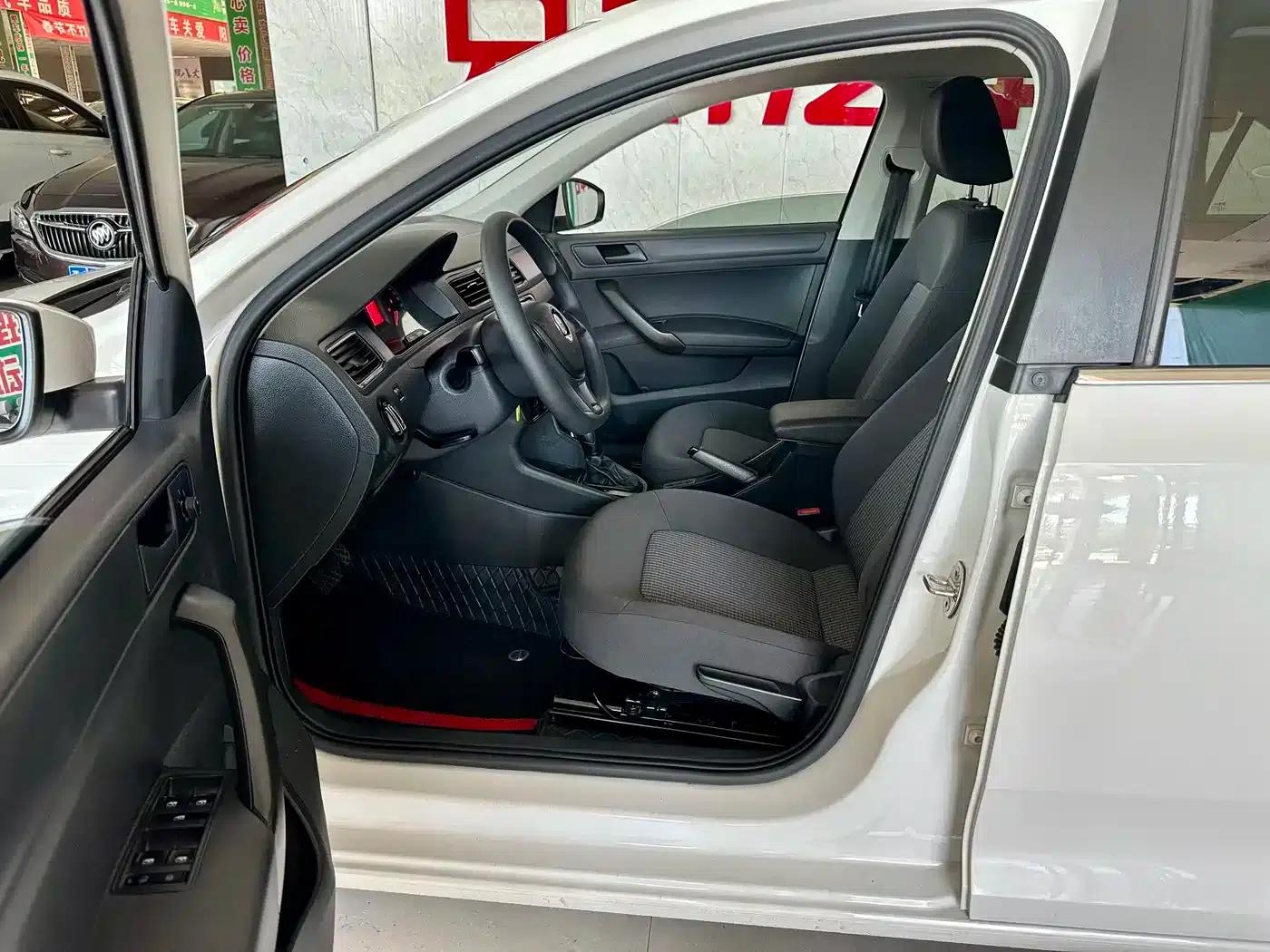 Santana 2019 1.5L Automatic Fashion Edition (National V Emission Standard) — миниатюра 3