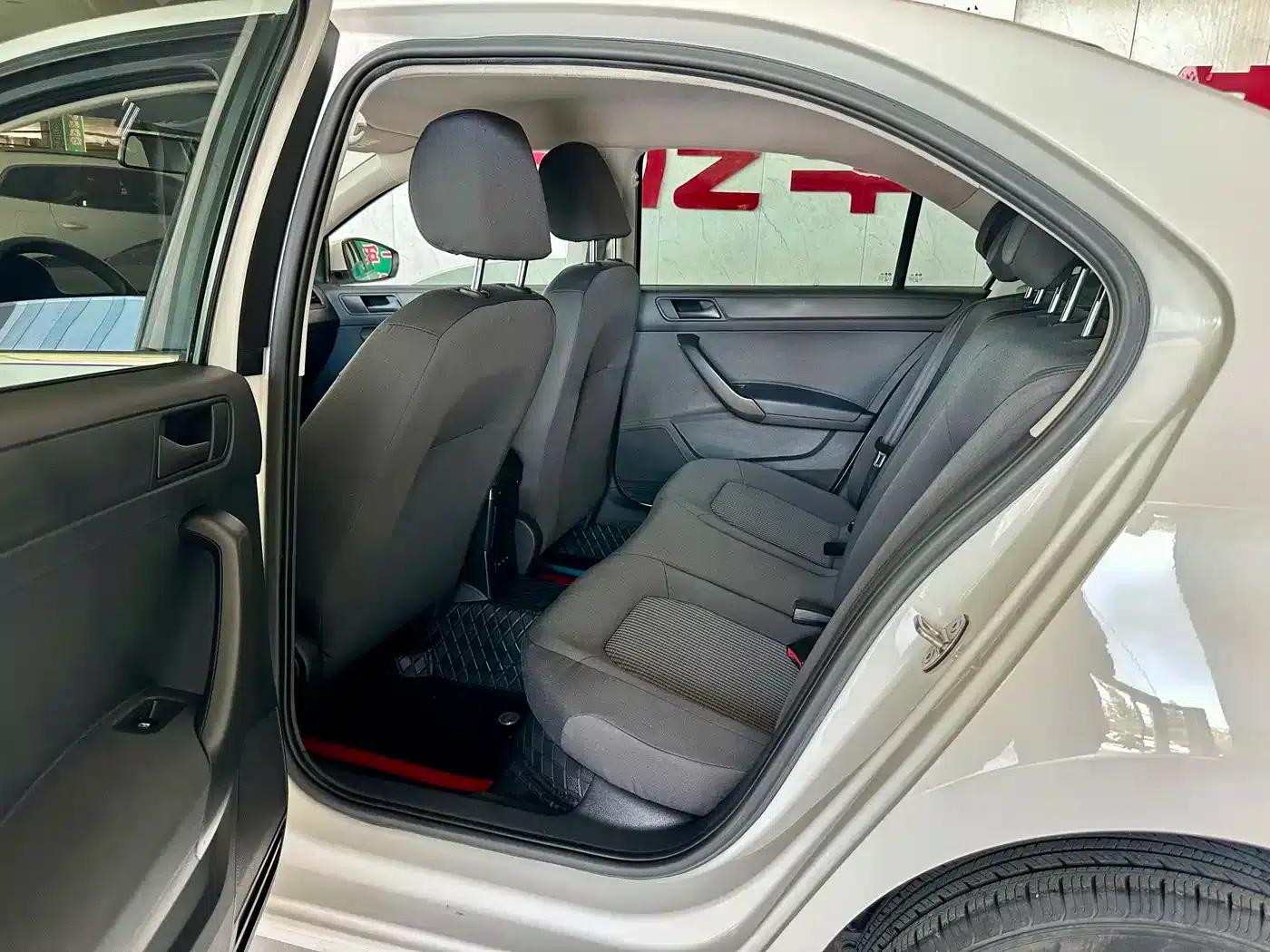 Santana 2019 1.5L Automatic Fashion Edition (National V Emission Standard) — миниатюра 4