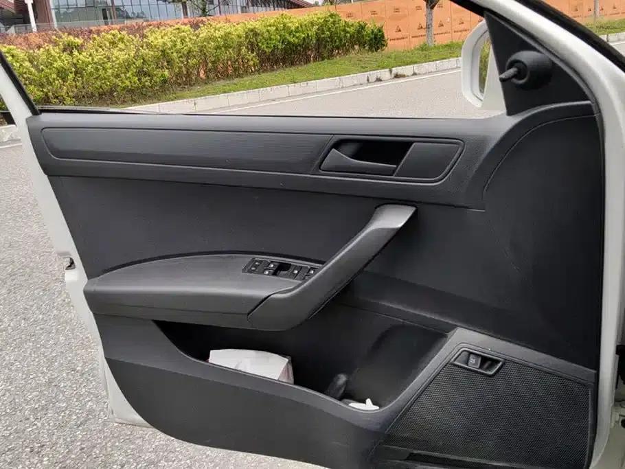 Santana 2015 1.6L Automatic Fashion Edition — миниатюра 7