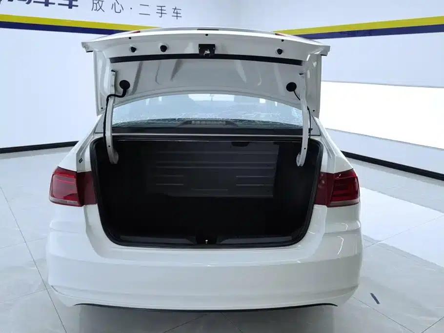 Santana 2021 1.5L Manual Fashion Edition — миниатюра 4