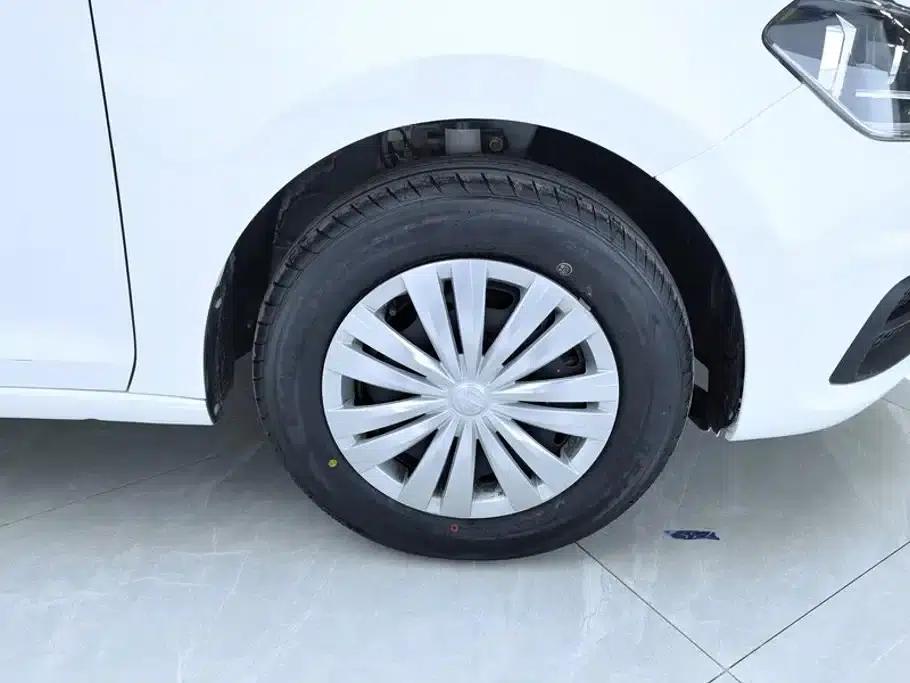 Santana 2021 1.5L Manual Fashion Edition — миниатюра 6