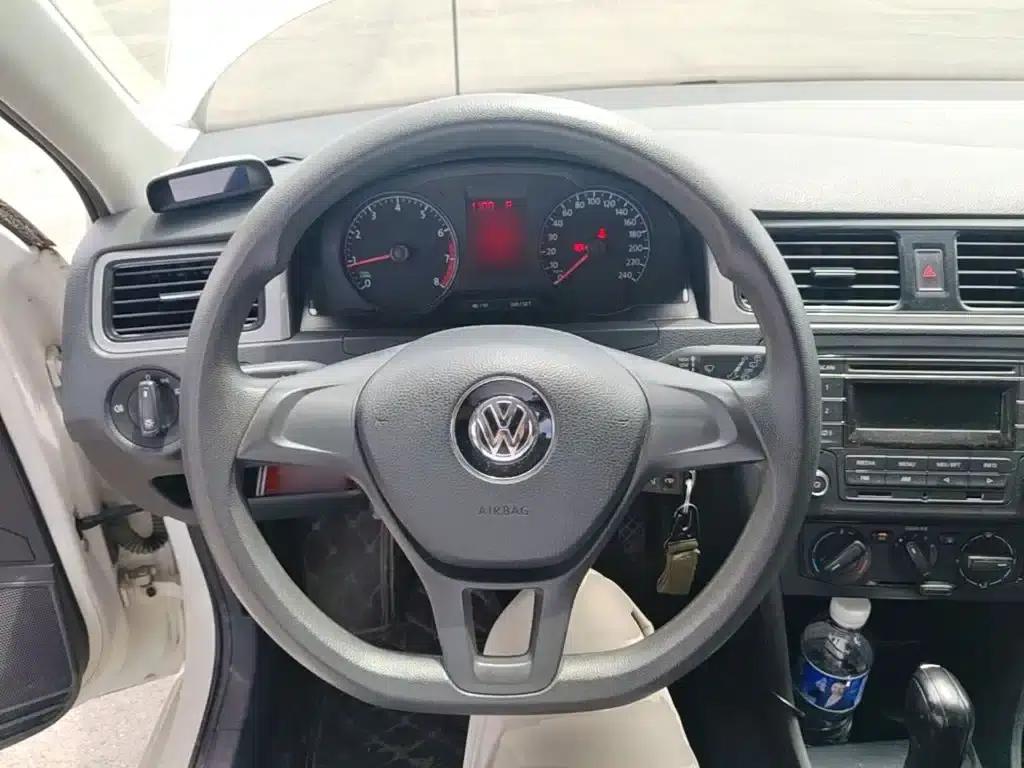 Santana 2015 Gran Lavida 1.6L Automatic Fashion Edition — миниатюра 7