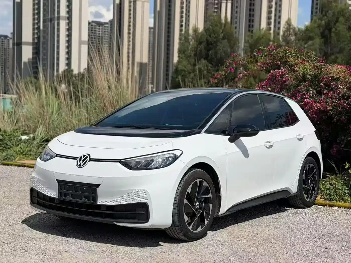 Volkswagen ID.3 2023 Pure Smart Edition — миниатюра 1