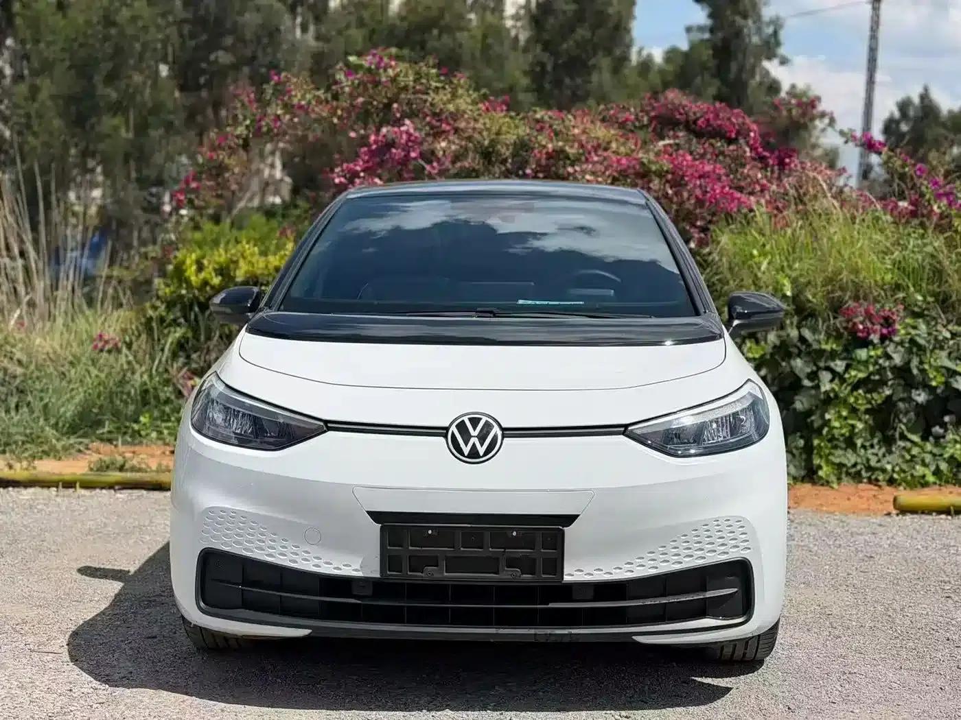 Volkswagen ID.3 2023 Pure Smart Edition — миниатюра 2