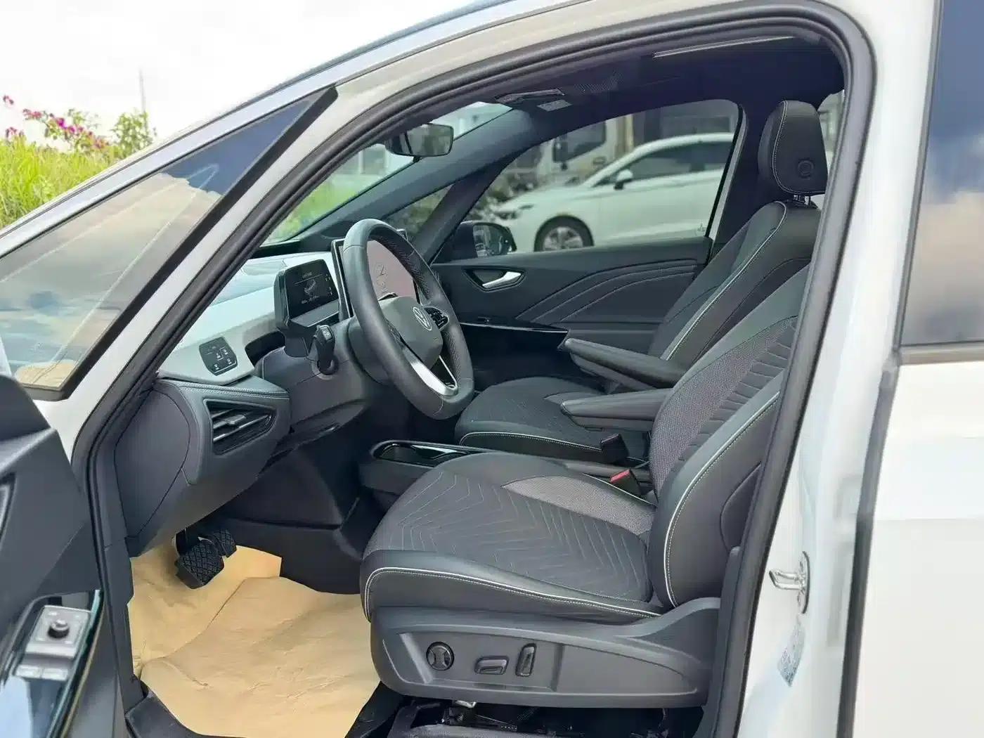 Volkswagen ID.3 2023 Pure Smart Edition — миниатюра 4