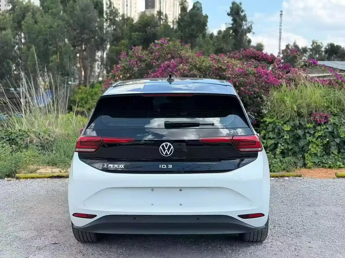 Volkswagen ID.3 2023 Pure Smart Edition — миниатюра 9