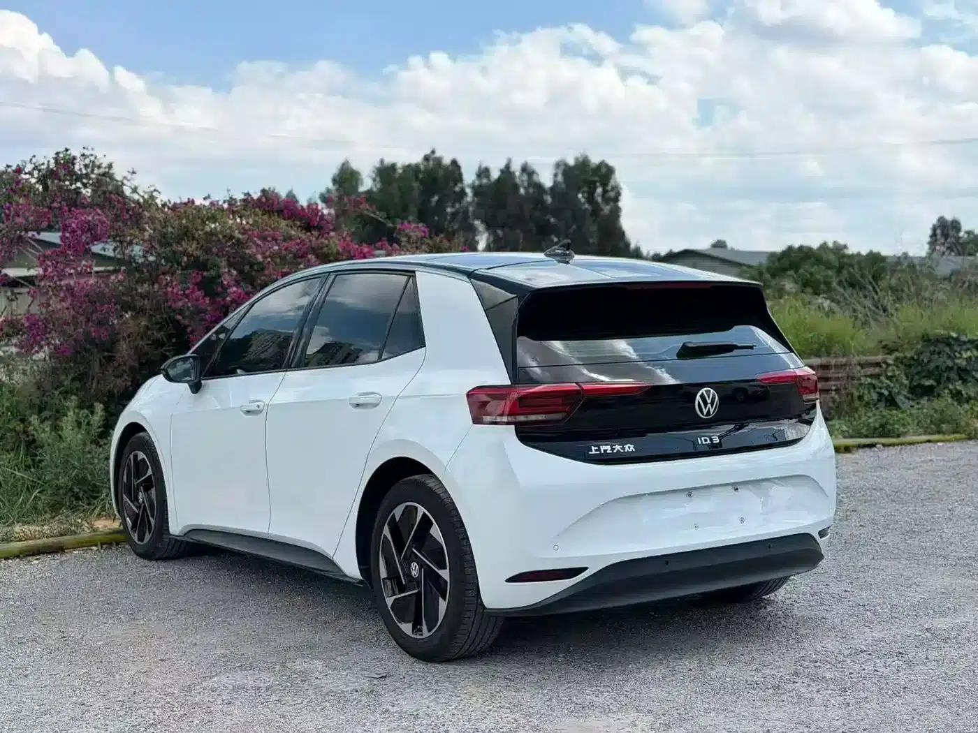 Volkswagen ID.3 2023 Pure Smart Edition — миниатюра 10