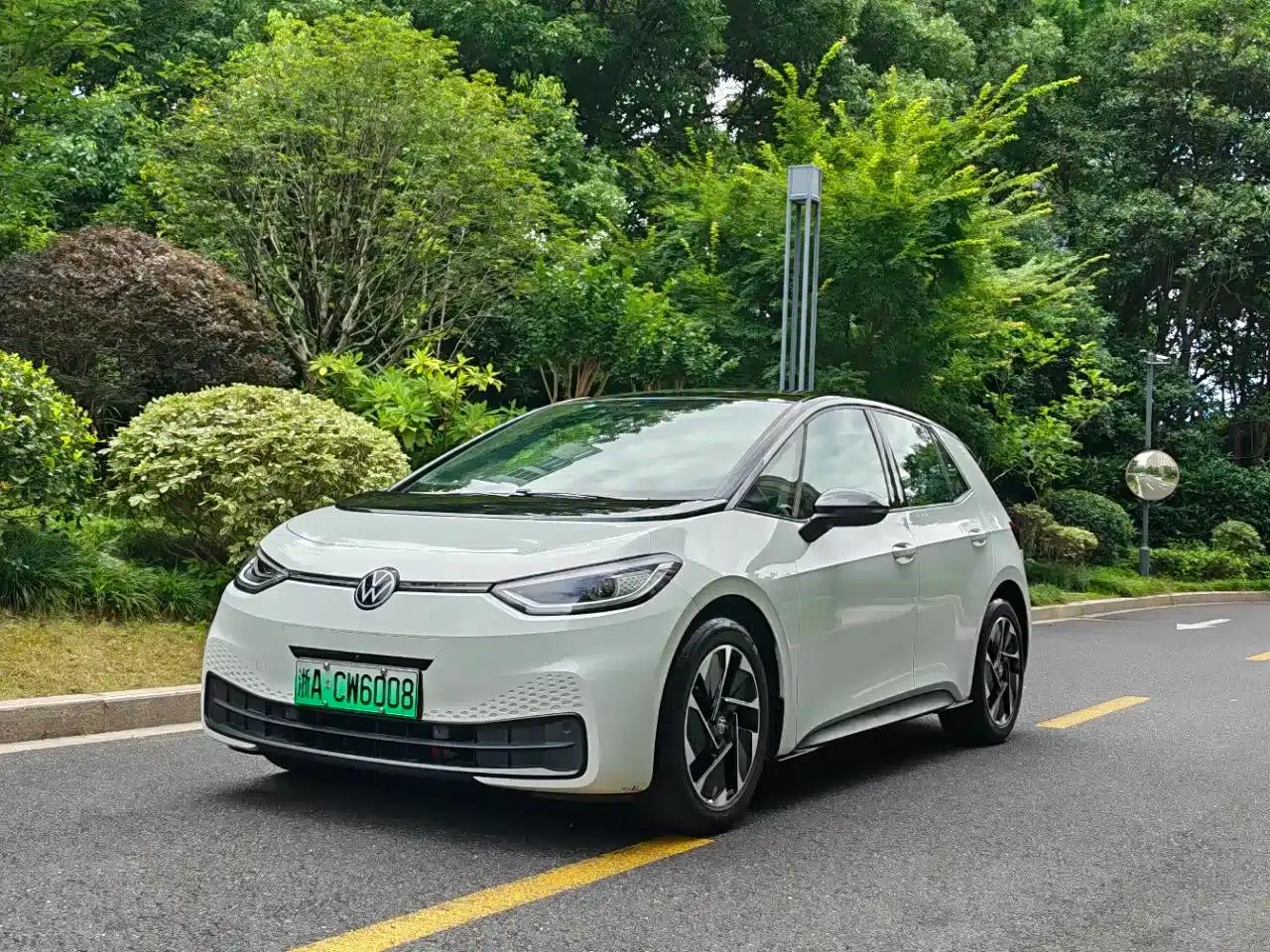 Volkswagen ID.3 2025 Facelift Smart Edition — миниатюра 1