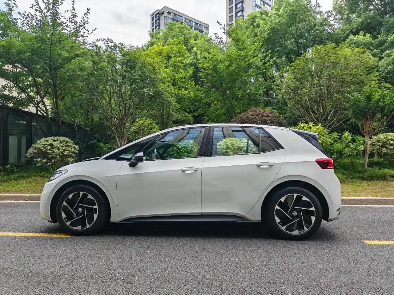 Volkswagen ID.3 2025 Facelift Smart Edition — миниатюра 4