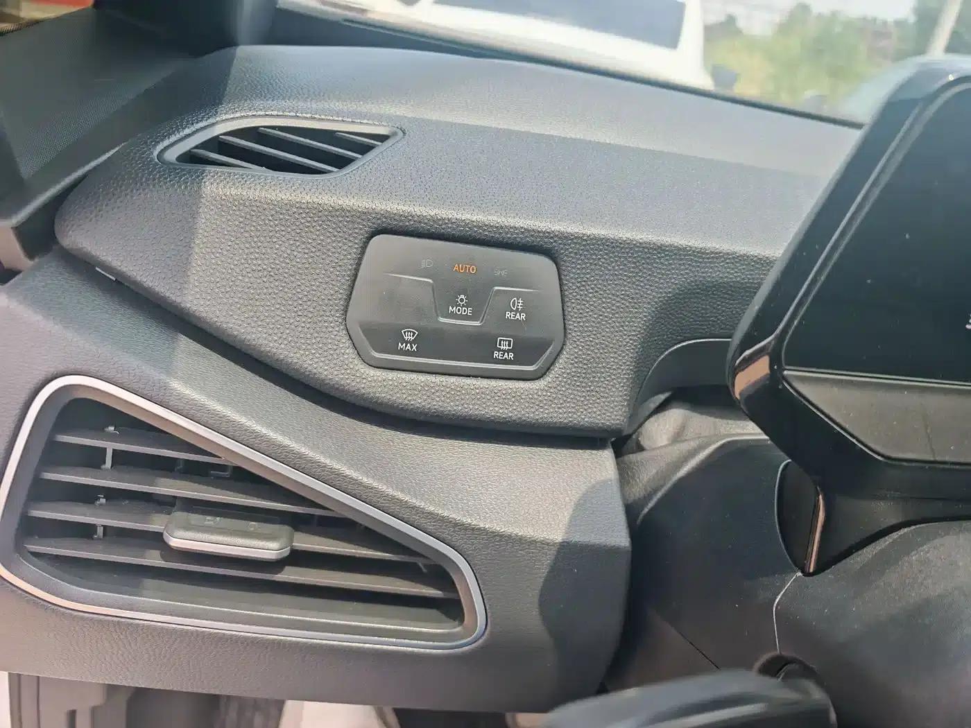 Volkswagen ID.3 2023 Upgraded Pure Smart Edition — миниатюра 15
