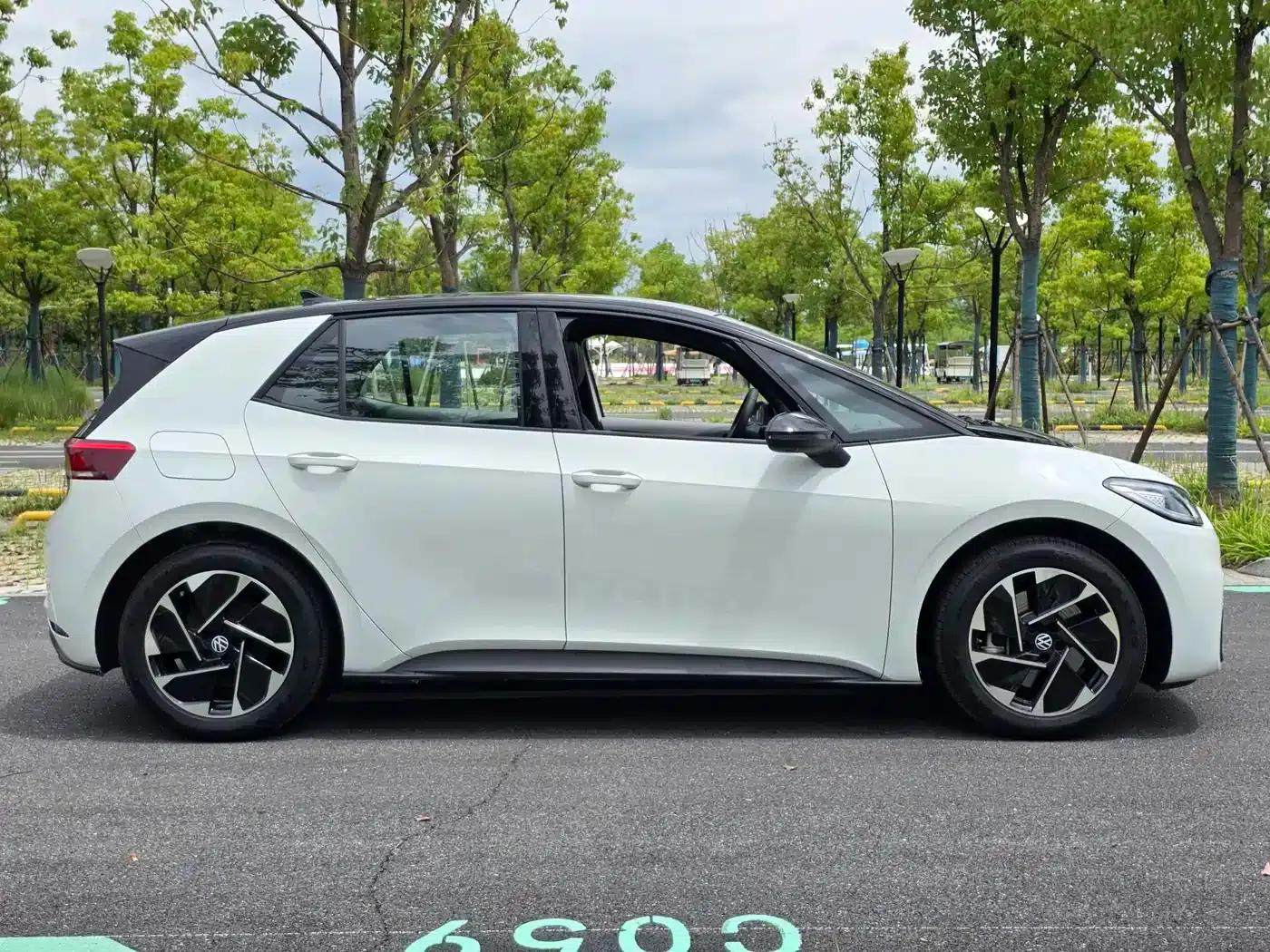 Volkswagen ID.3 2026 Smart Edition - Ultimate Edition — миниатюра 8