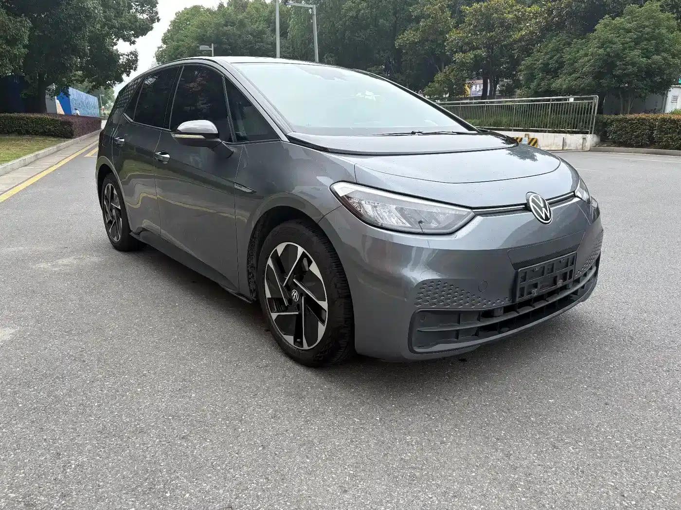 Volkswagen ID.3 2023 Intelligent Edition — миниатюра 3