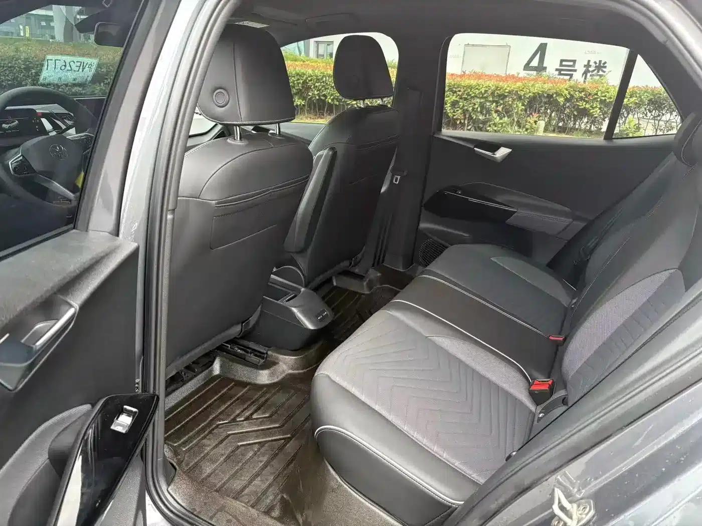 Volkswagen ID.3 2023 Intelligent Edition — миниатюра 6