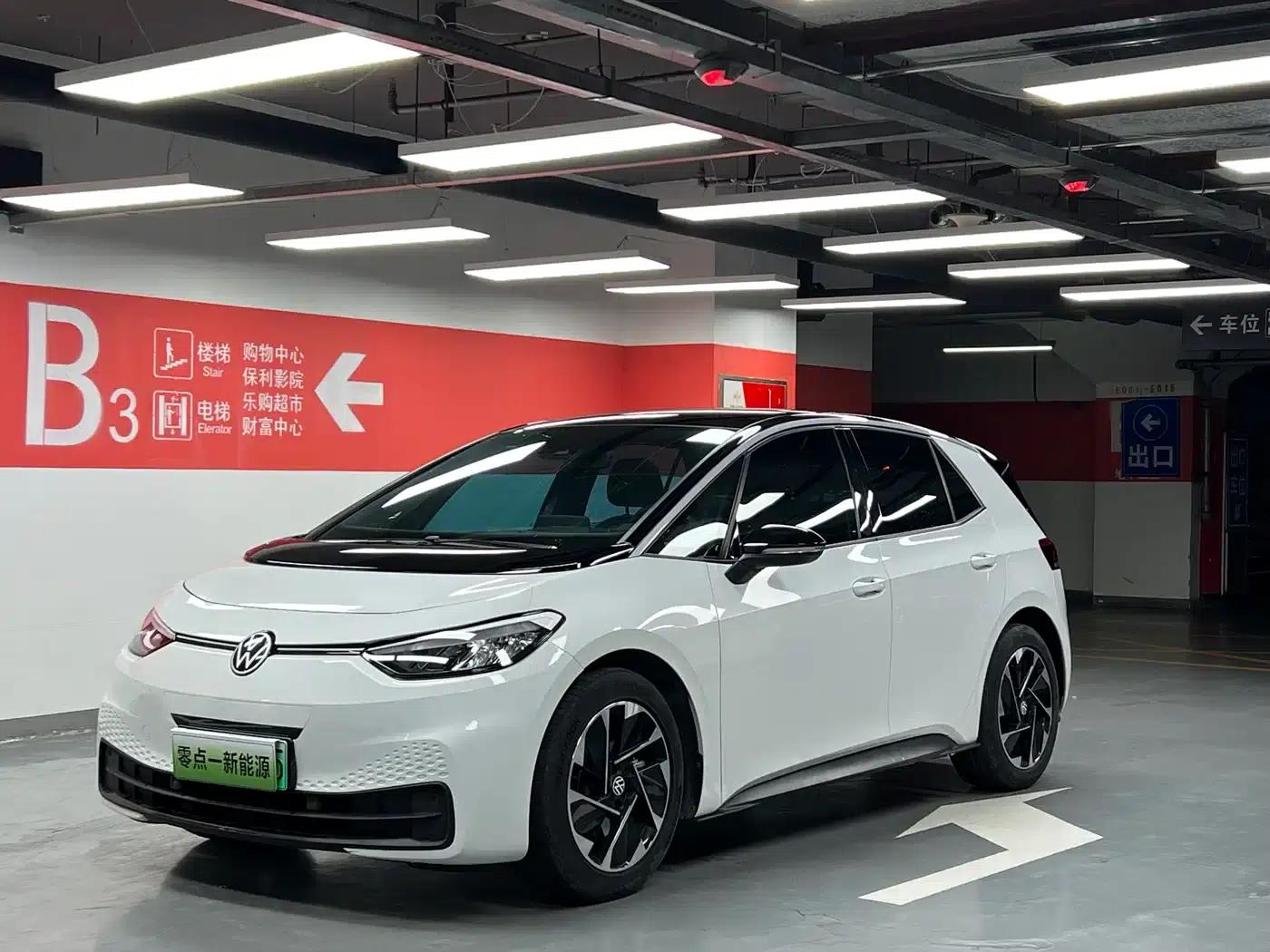 Volkswagen ID.3 2024 Outstanding Edition — миниатюра 1