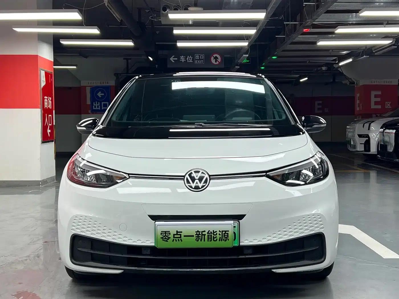 Volkswagen ID.3 2024 Outstanding Edition — миниатюра 2