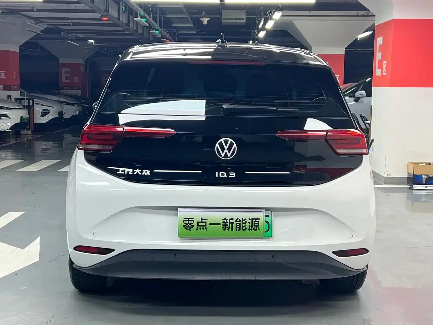 Volkswagen ID.3 2024 Outstanding Edition — миниатюра 5
