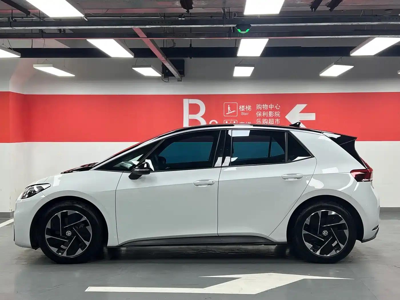 Volkswagen ID.3 2024 Outstanding Edition — миниатюра 10