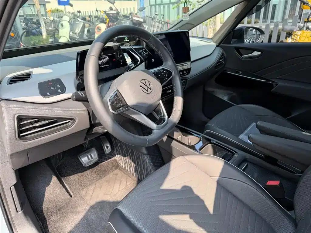 Volkswagen ID.3 2024 Outstanding Edition — миниатюра 7