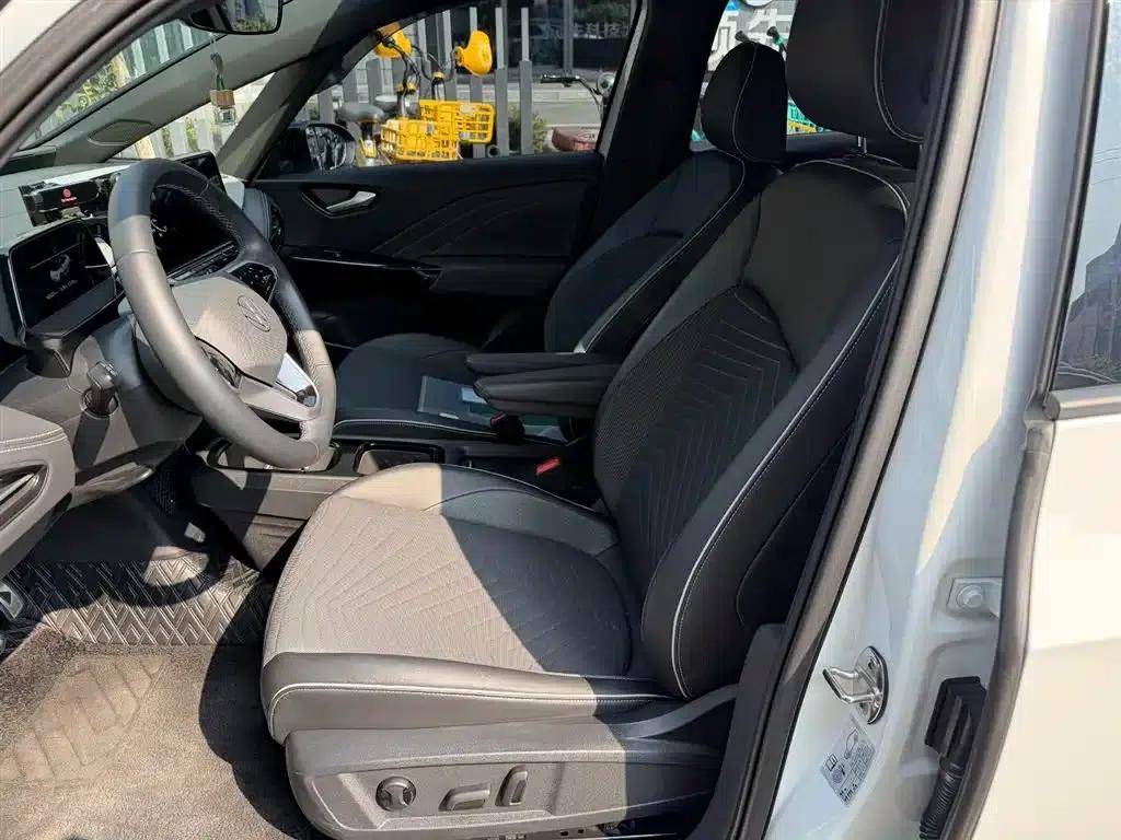 Volkswagen ID.3 2024 Outstanding Edition — миниатюра 8