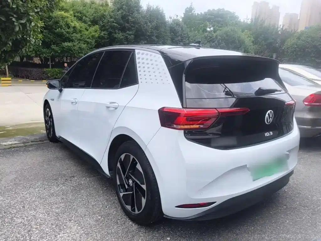 Volkswagen ID.3 2024 Outstanding Edition — миниатюра 5