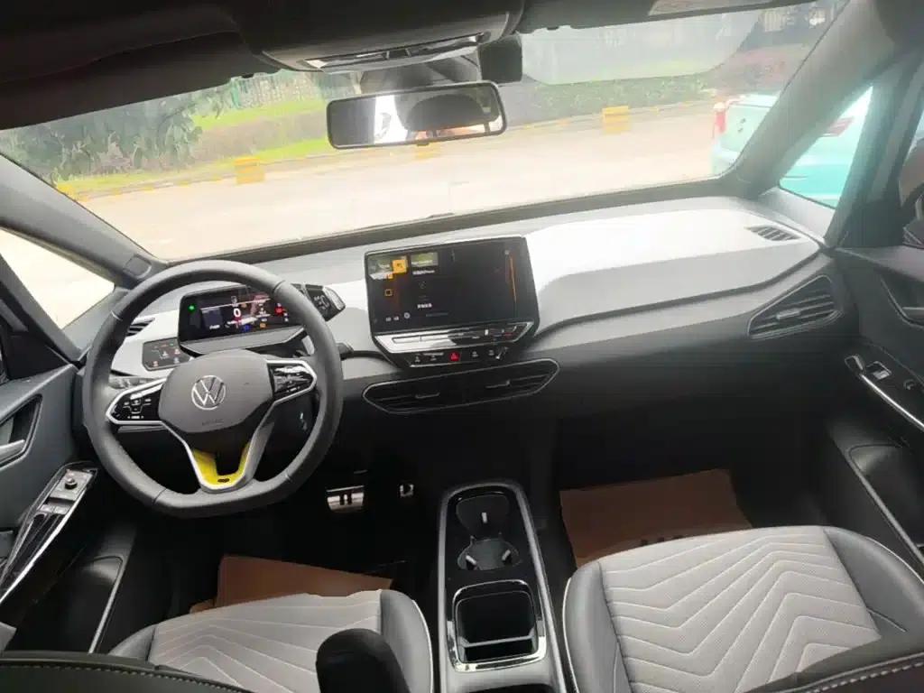 Volkswagen ID.3 2024 Outstanding Edition — миниатюра 10