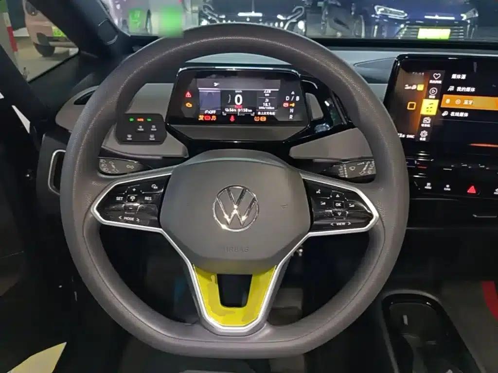 Volkswagen ID.3 2023 Pure Smart Edition — миниатюра 11