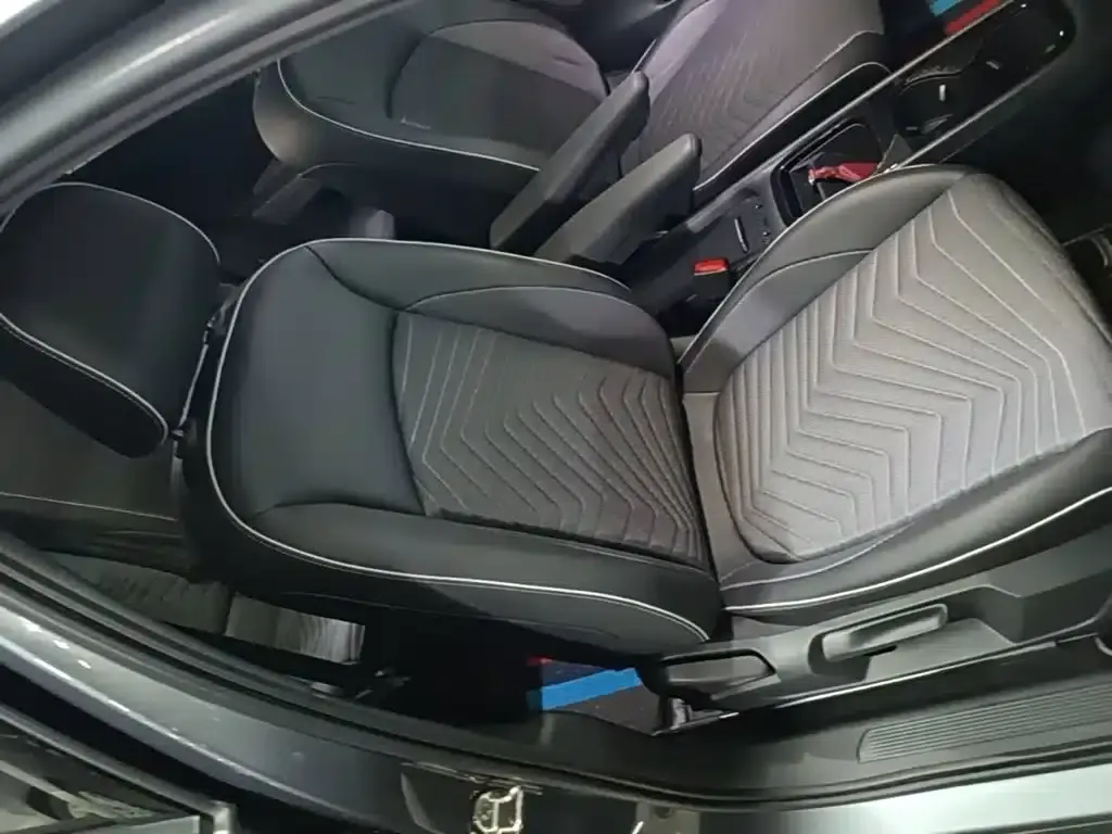 Volkswagen ID.3 2023 Pure Smart Edition — миниатюра 25