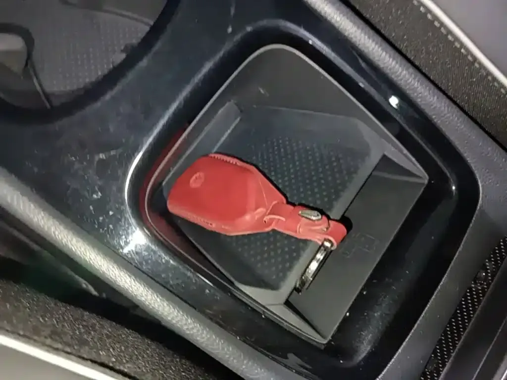 Volkswagen ID.3 2023 Pure Smart Edition — миниатюра 9
