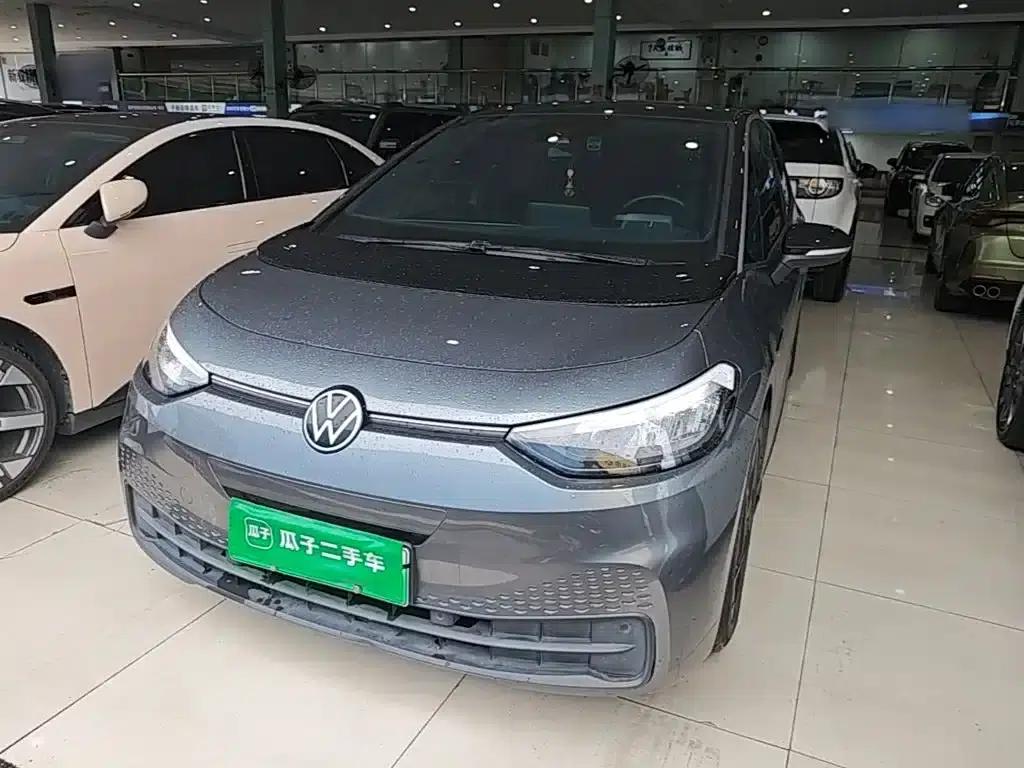 Volkswagen ID.3 2023 Pure Smart Edition — миниатюра 1