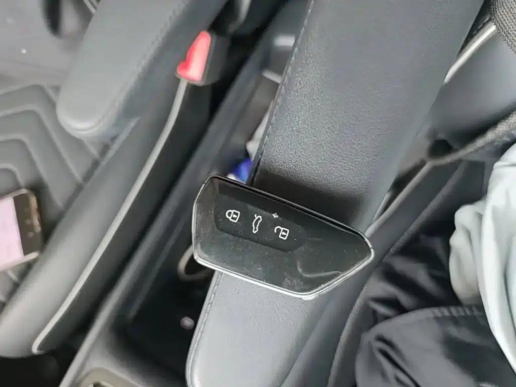 Volkswagen ID.3 2023 Pure Smart Edition — миниатюра 9