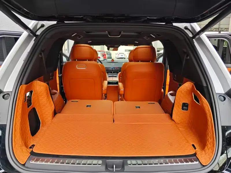 Wenjie M9 2024 Ultra Range Extended 6-Seater — миниатюра 15