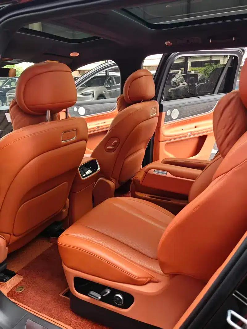 Wenjie M9 2024 Ultra Range Extended 6-Seater — миниатюра 4