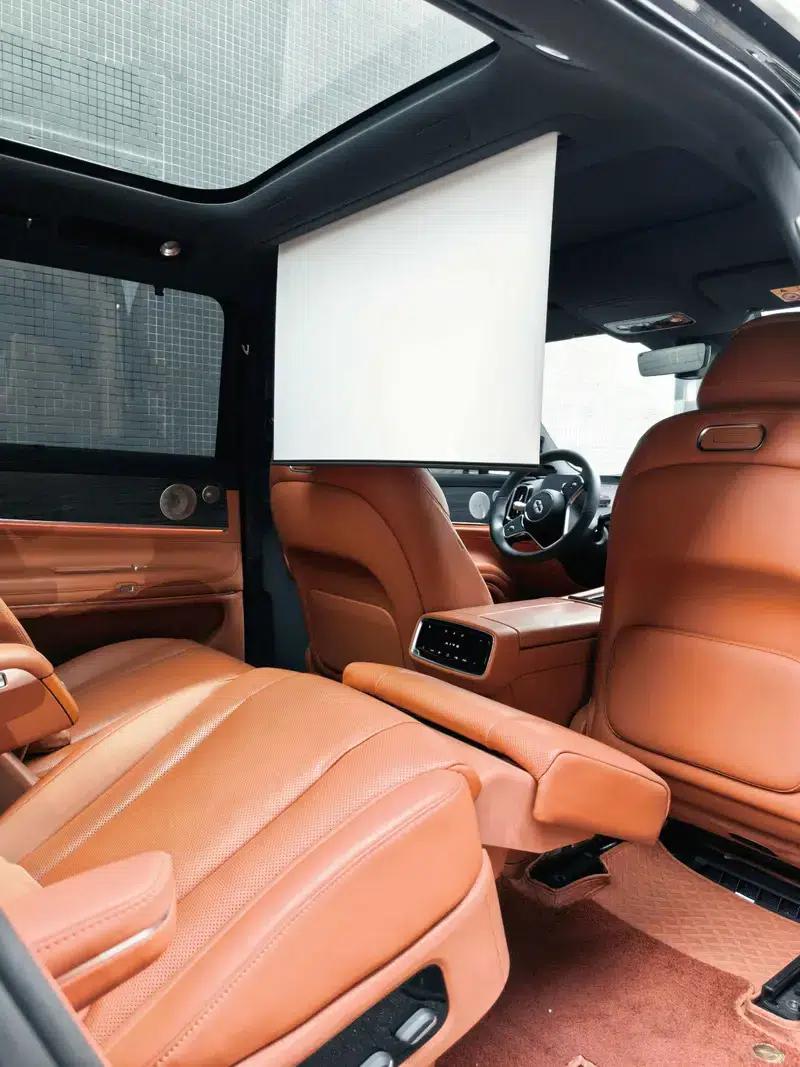 Wenjie M9 2024 Ultra Range Extended 6-Seater — миниатюра 6