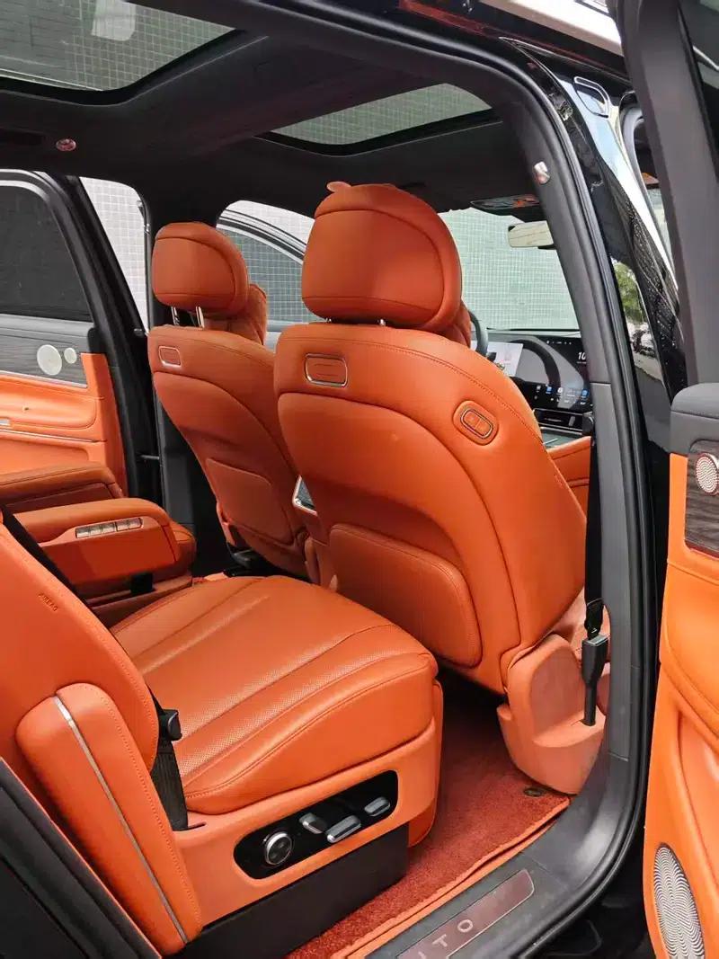 Wenjie M9 2024 Ultra Range Extended 6-Seater — миниатюра 9