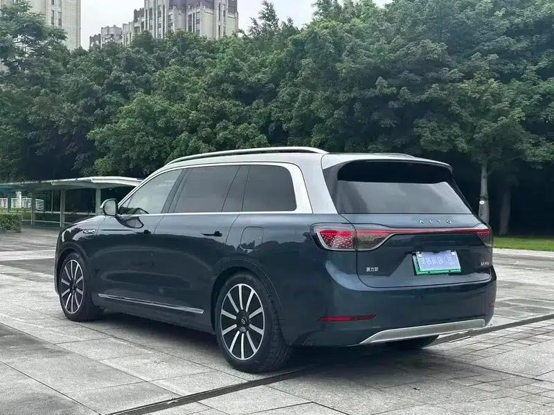 Wenjie M9 2024 Pure Electric Max Six-Seat Version — миниатюра 4